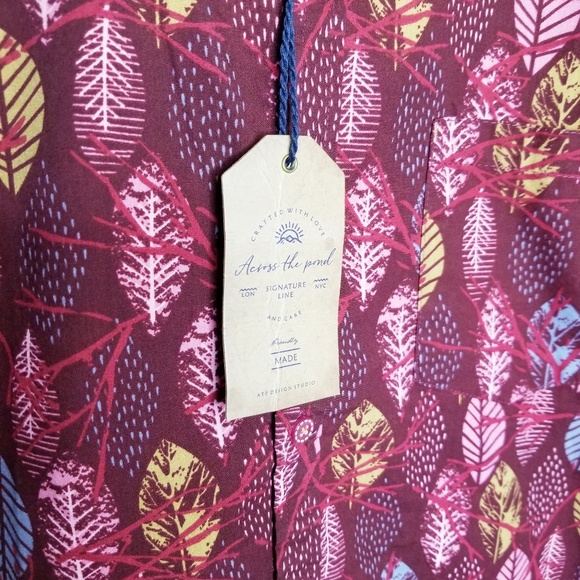 Across the Pond Men's Button-down Shirt NWT - Picture 5 of 8